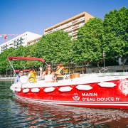 Balade en barque électrique à Paris